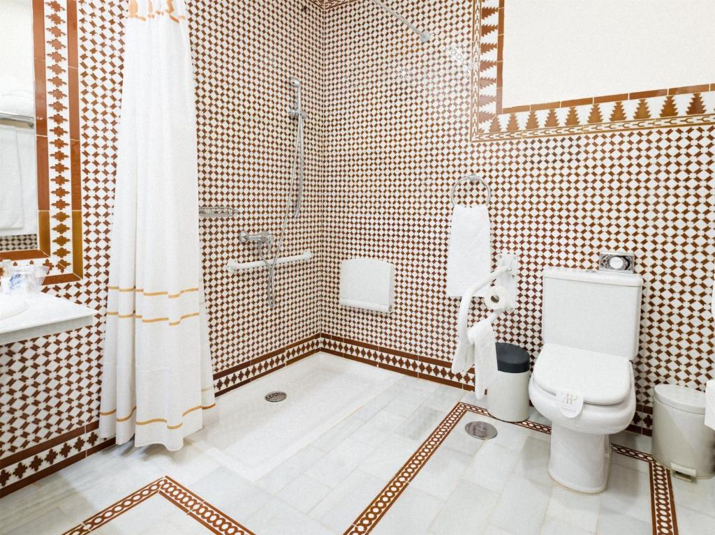 Alhambra Palace Hotel - Resim 25