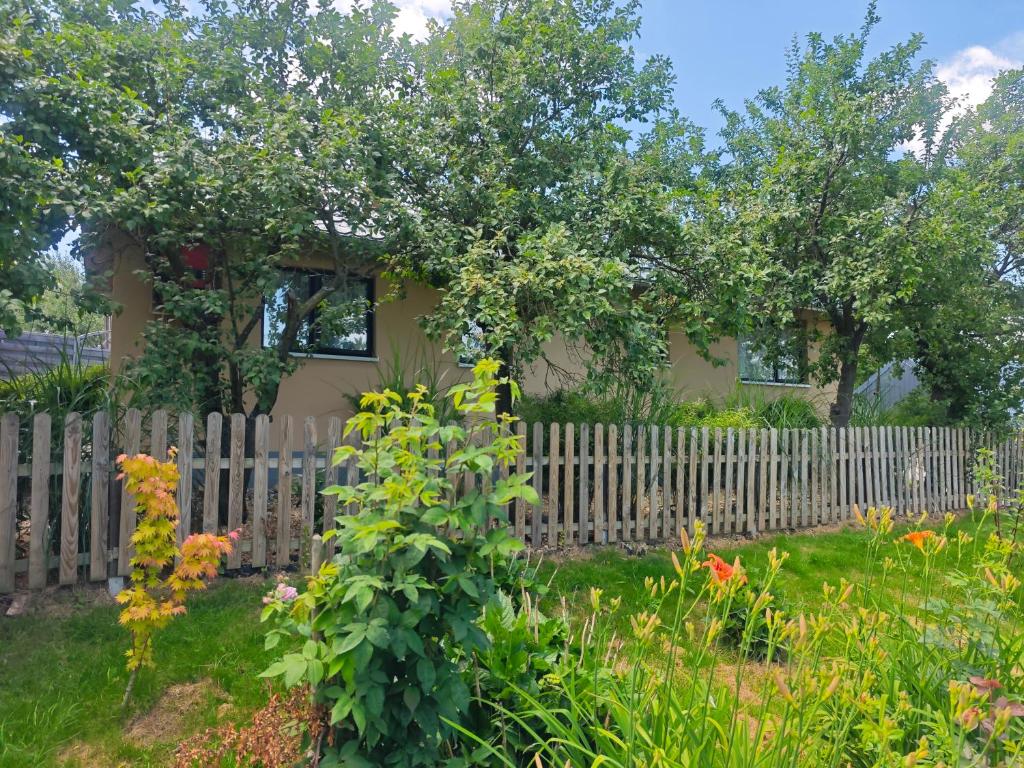 Vonkajšia záhrada v ubytovaní Agroturystyka u Kozdryka