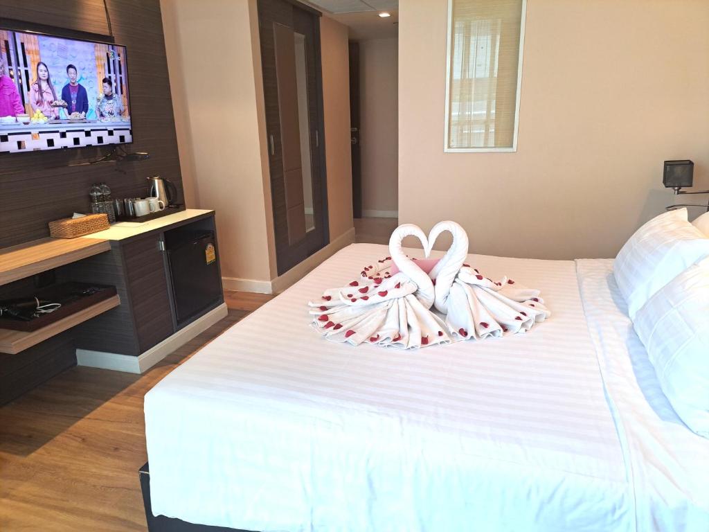 Amora NeoLuxe Suites Hotel 3