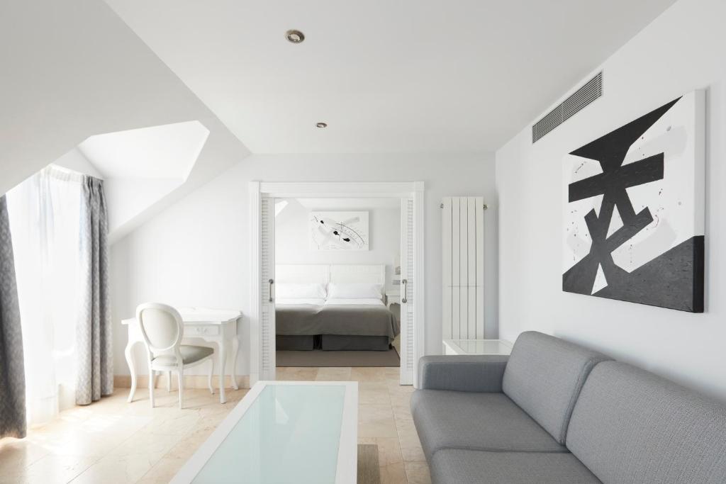 Gran Hotel Suances - Quarto Familiar Com Salão