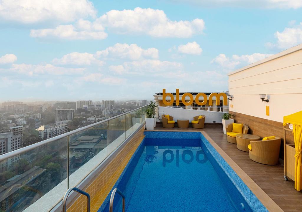 لابی و فضای عمومی Bloom Hotel Saki Vihar Powai - تصویر ۵