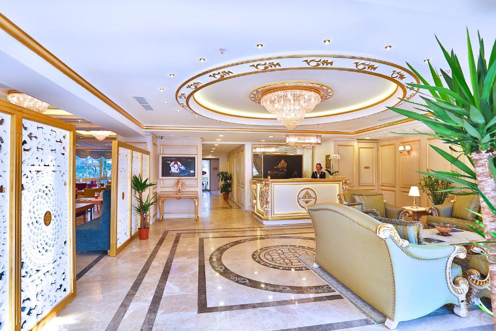 Vstupní hala nebo recepce v ubytování Emirhan Palace Hotel