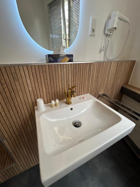 Hotel Haus Schwan Köln - Resim 10