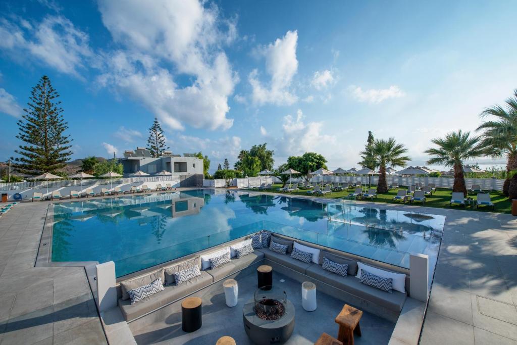 Bazén v ubytování Dore Boutique Hotel nebo v jeho okolí