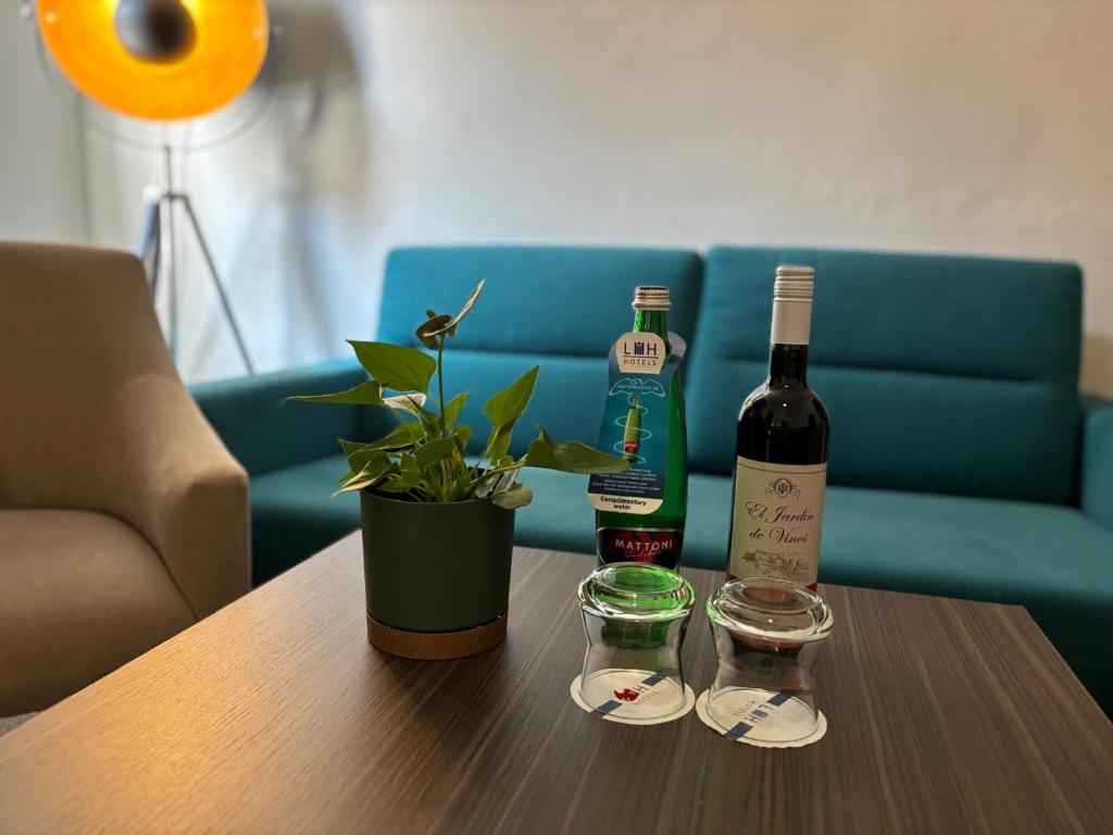 Apartments Embassy by LH - Resim 14