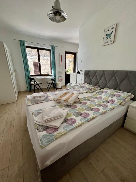 Voodi või voodid majutusasutuse Villa Marijam toas