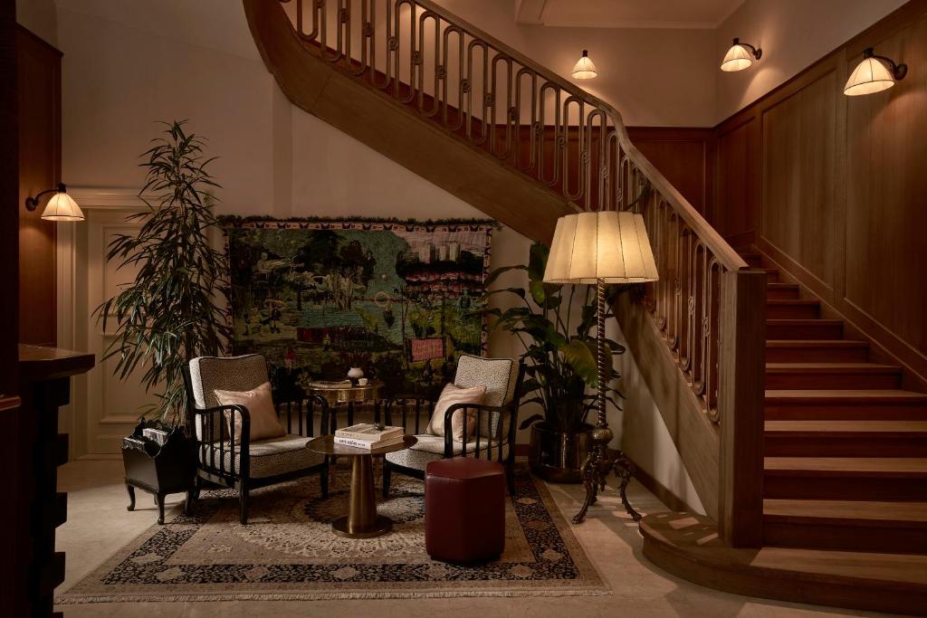 Sir Prague, part of Sircle Collection - Resim 34