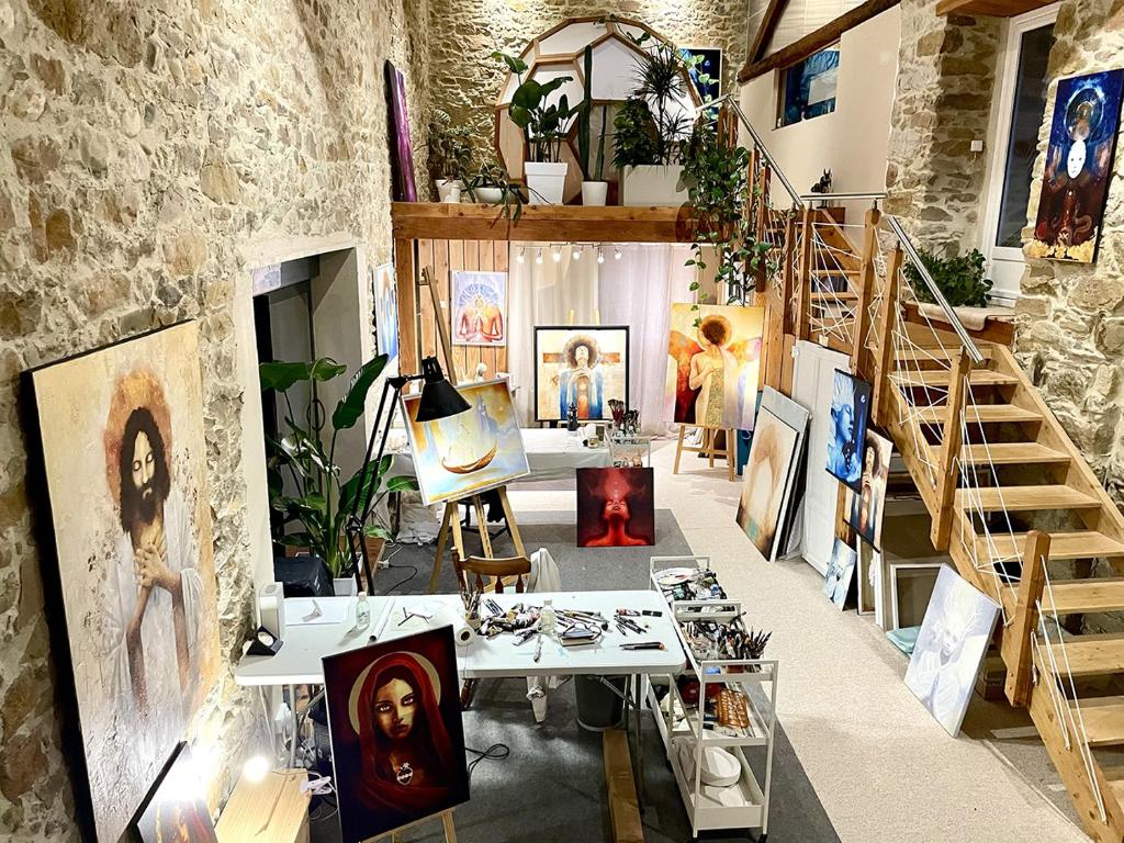 Fotografie z fotogalerie ubytování Autour d'une Toile v destinaci Rouvenac