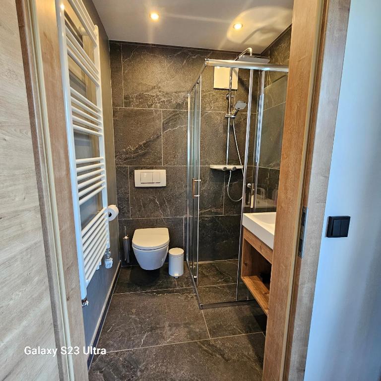 A bathroom at Appartementhaus Eisbauer