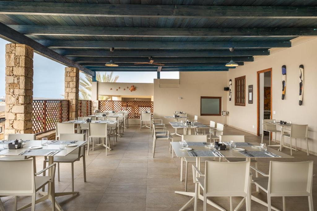 Restaurace v ubytování Barceló Marine Boa Vista - Adults Only