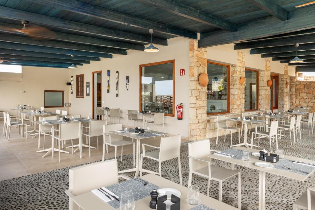 Restaurace v ubytování Barceló Marine Boa Vista - Adults Only