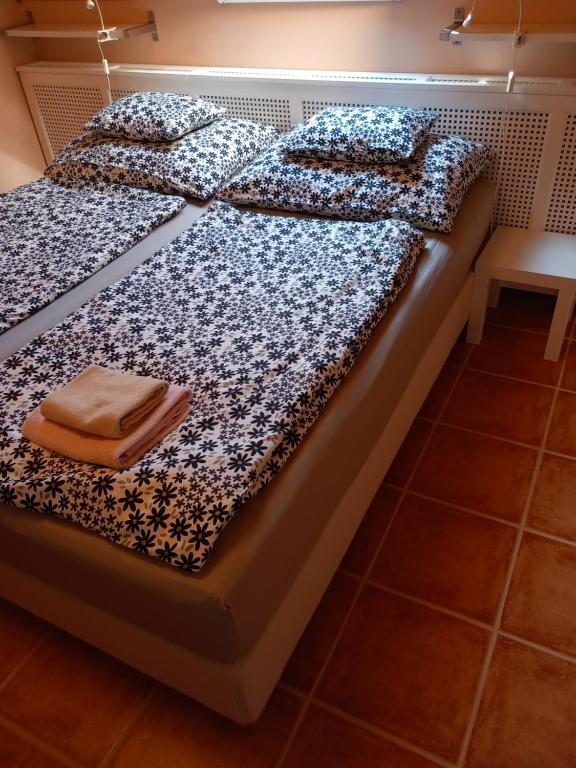 Łóżko lub łóżka w pokoju w obiekcie Karpatia Panzio
