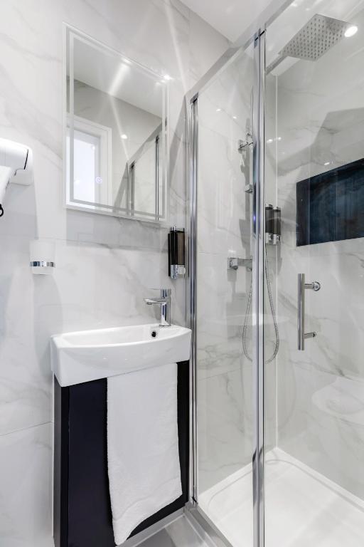 Upper Berkeley Hotel - Resim 23