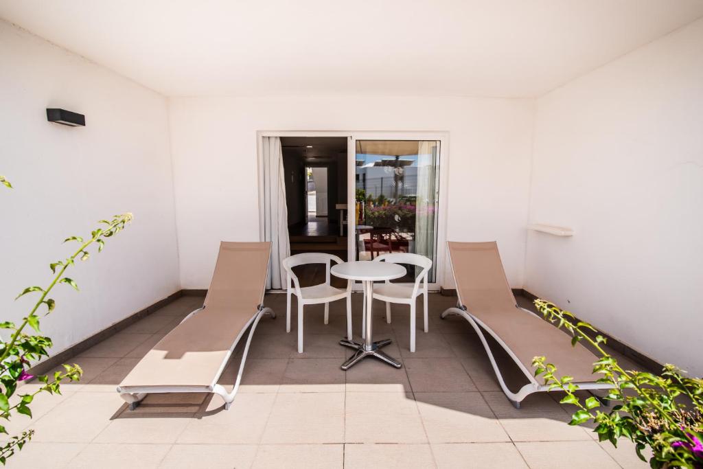 Posezení v ubytování Aequora Lanzarote Suites