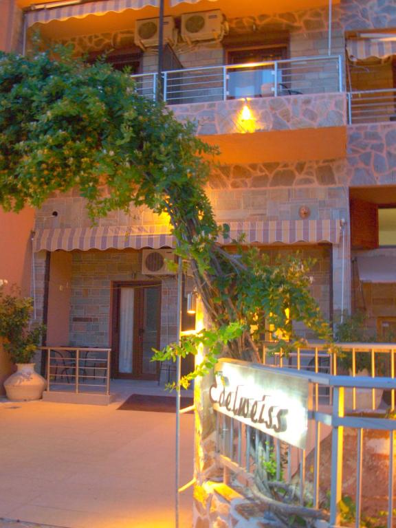 Edelweiss Studios - 11