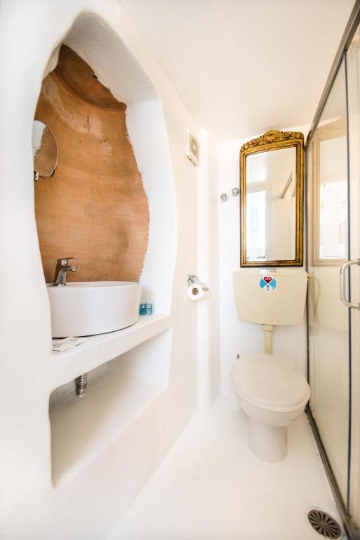 Ένα μπάνιο στο Hotel Delfines