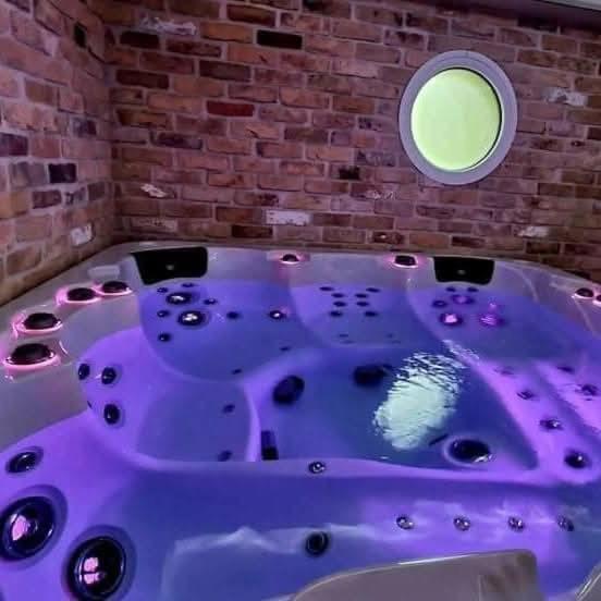 Bulles d'un soir Gite SPA - Queen Room With Spa Bath