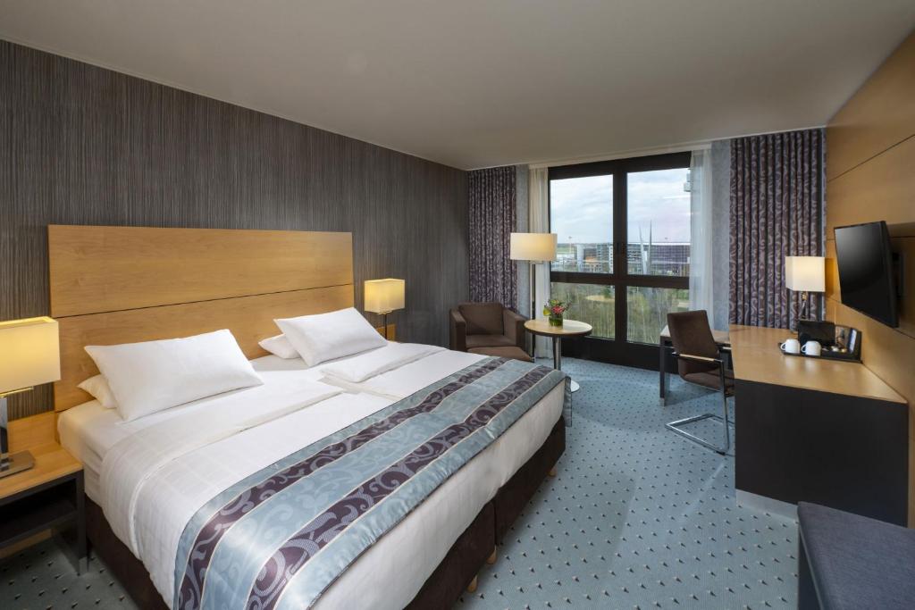 Maritim Hotel Düsseldorf - Resim 45