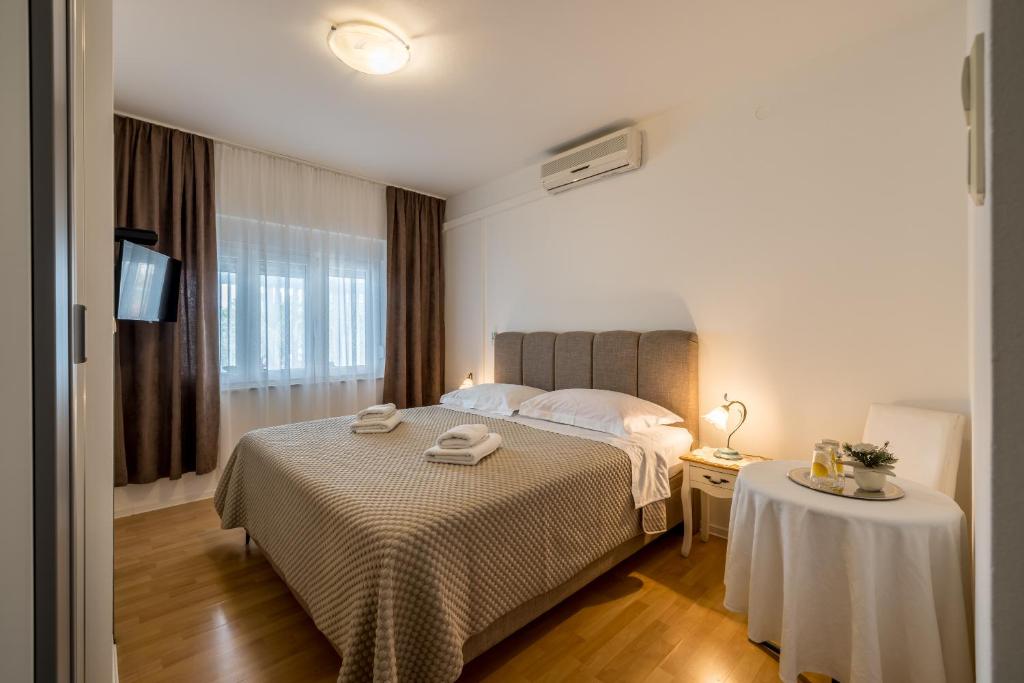 Guesthouse Rooms Split - King Room