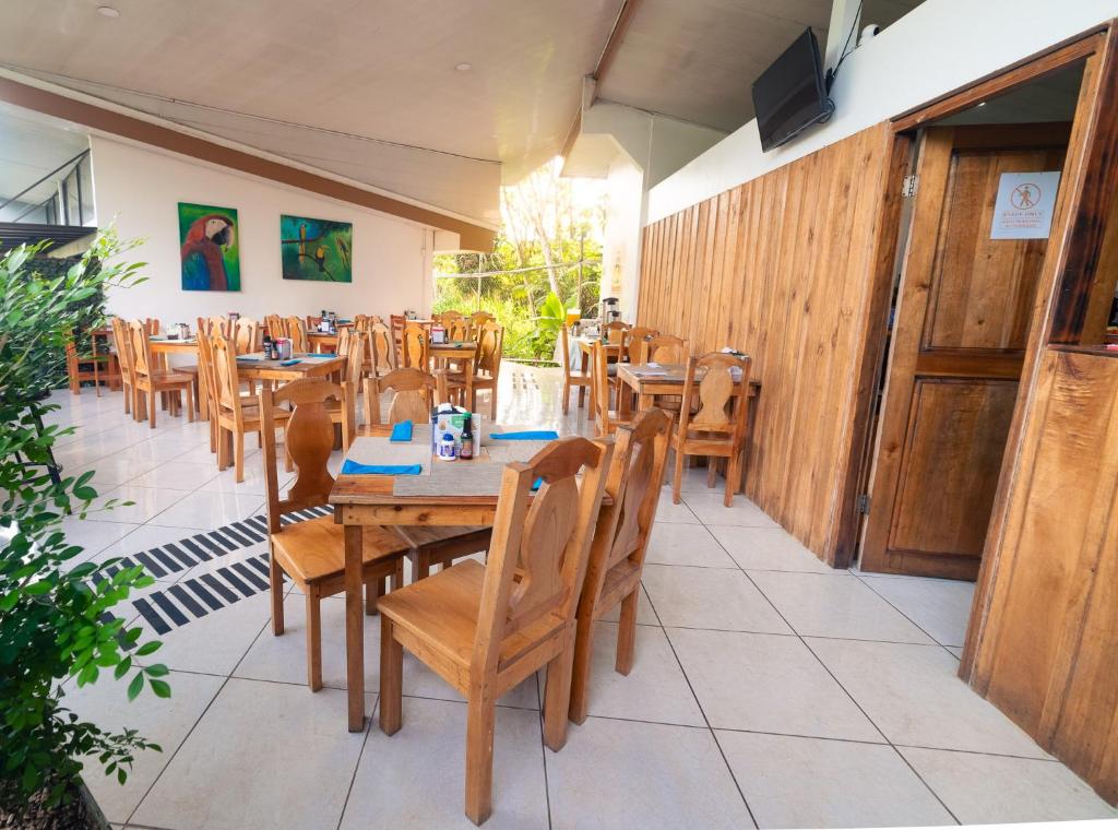 Restaurace v ubytování Hotel Secreto La Fortuna
