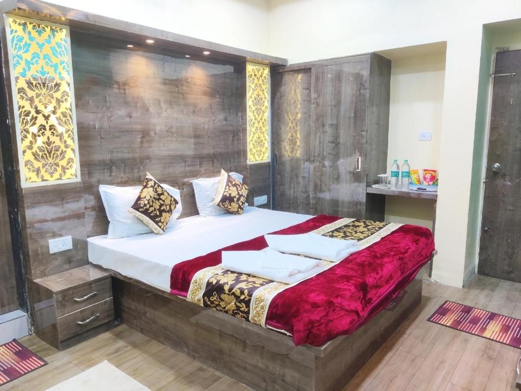 Photo de la galerie de l'établissement ZB Hotel Family Inn, à Aurangabad