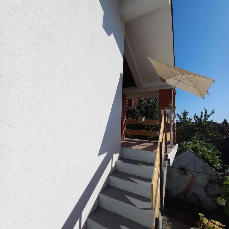 Balkón nebo terasa v ubytování B&B Baš Baštica