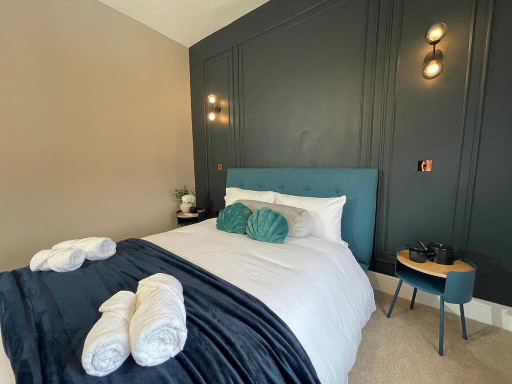 Ένα ή περισσότερα κρεβάτια σε δωμάτιο στο Superb Stylish 2 Bedroom Home in Ormskirk