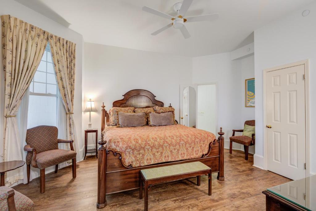 The Hewitt Wellington Hotel - Suite