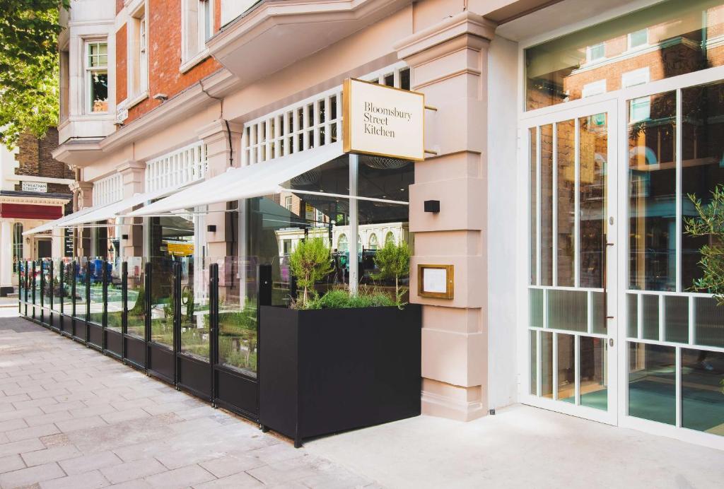 Radisson Blu Hotel, London Bloomsbury photo