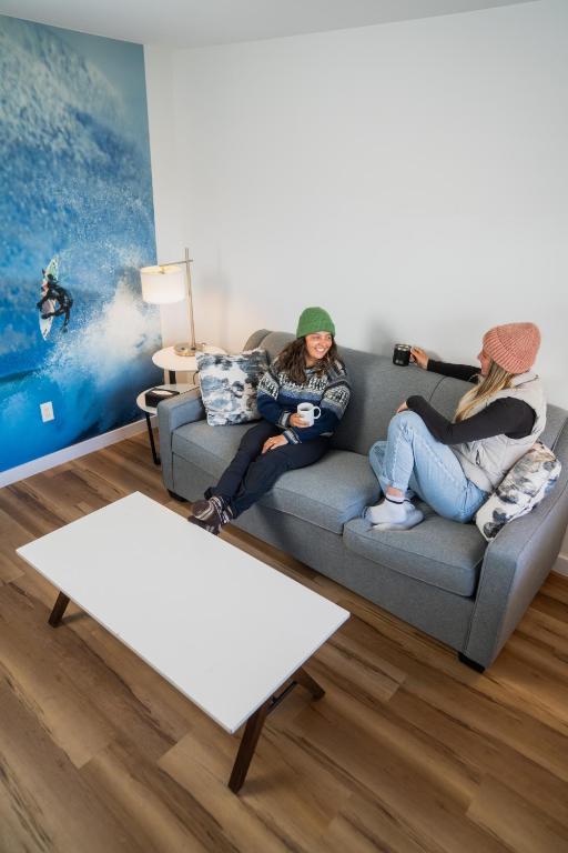 Posezení v ubytování Tofino Resort + Marina