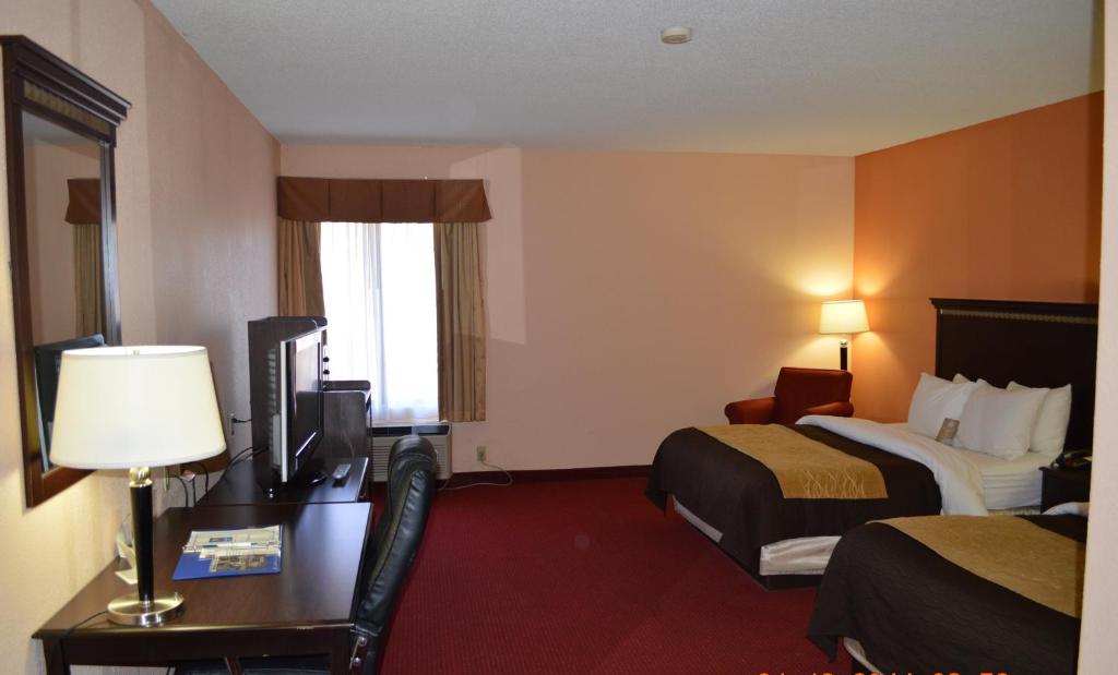 Comfort Inn & Suites - Chambre Queen Avec Deux Lits Queen - Non-fumeur