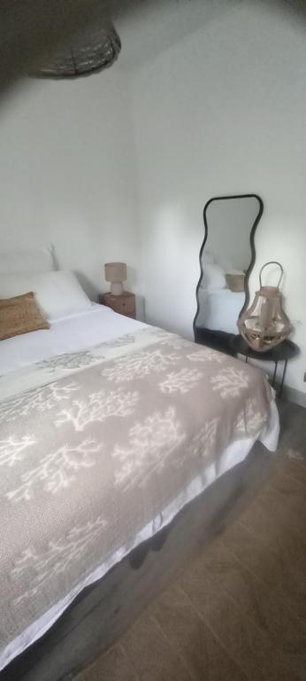 Cama o camas de una habitación en Chambre d'hôtes indépendante à la campagne