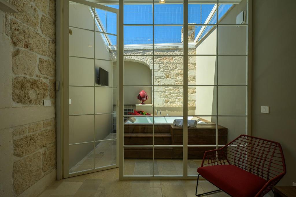 Μια τηλεόραση ή/και κέντρο ψυχαγωγίας στο Lafornara Suite
