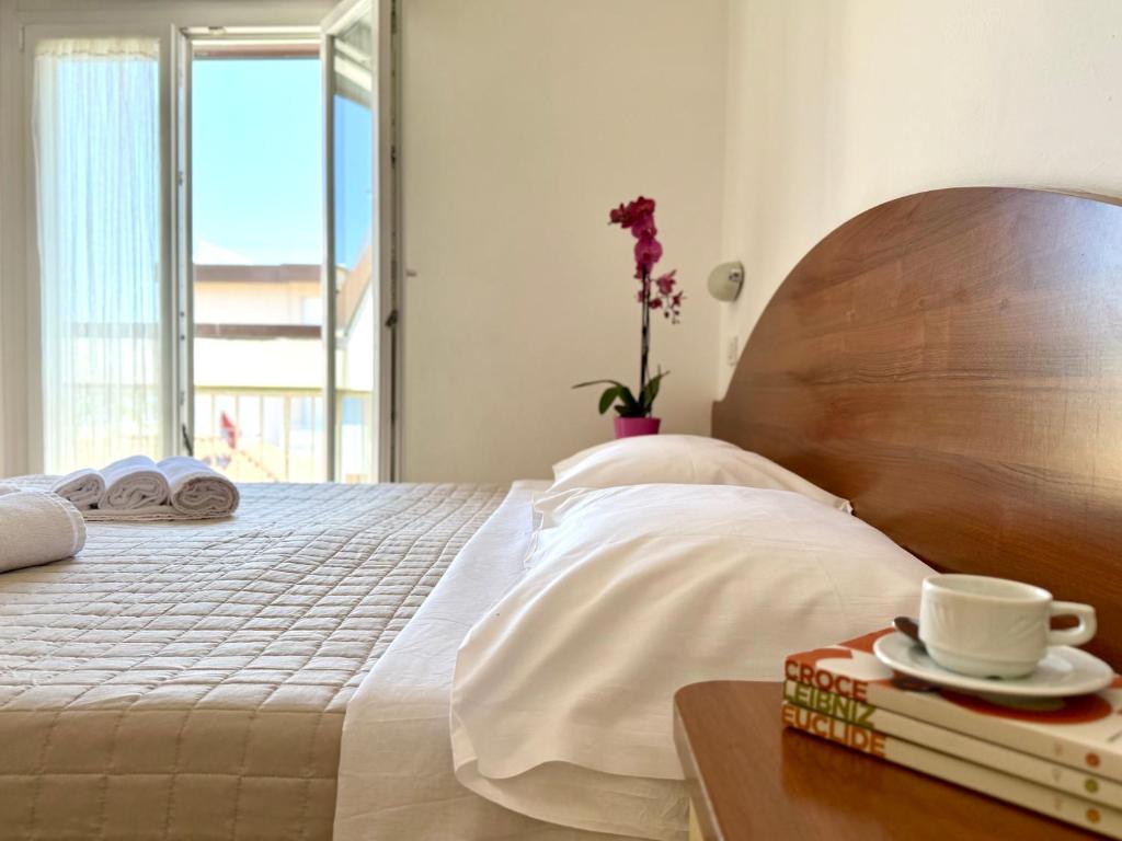 
One-Bedroom Apartment with Balcony
