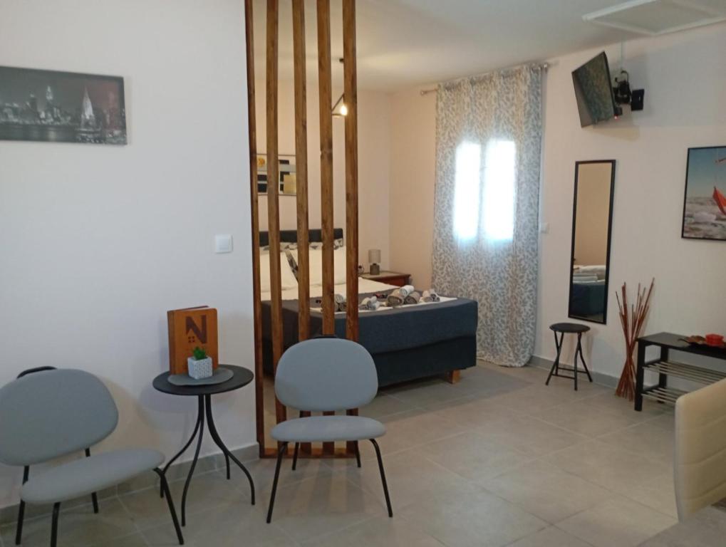 A seating area at Natasa Studio