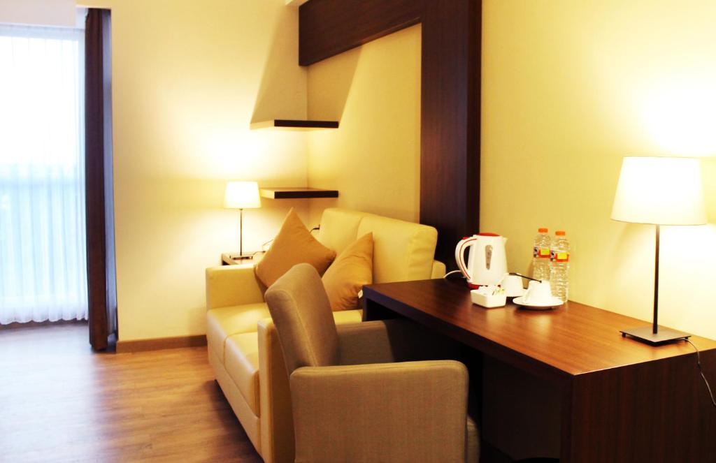 Posezení v ubytování Hotel Gunawangsa MERR