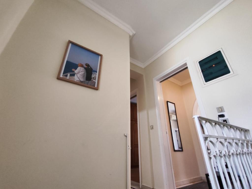 TV a/nebo společenská místnost v ubytování Port House Apartment