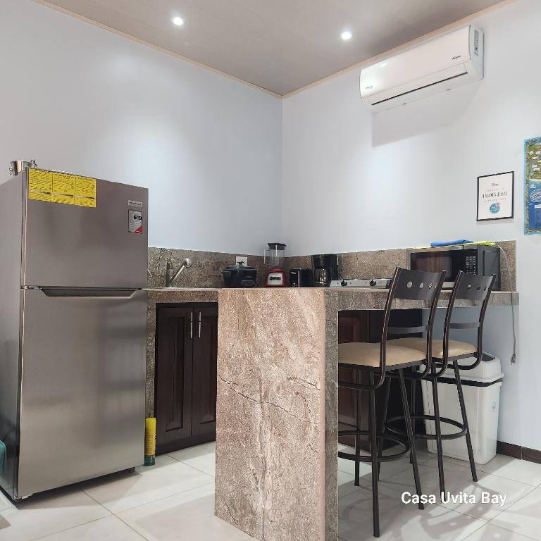 Kuchyň nebo kuchyňský kout v ubytování Casa Uvita Bay