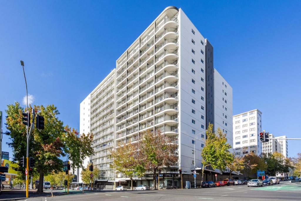 Arthur 2 bedroom 1 living room balcony view wifi gym swiming pool and easy parking1214 - Resim 7