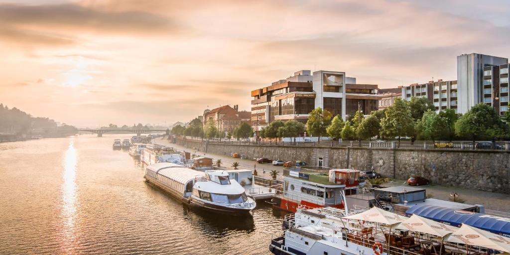 The President - Resim 25