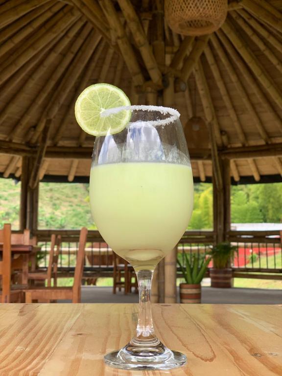 Joogid majutusasutuses Hass Glamping Jericó