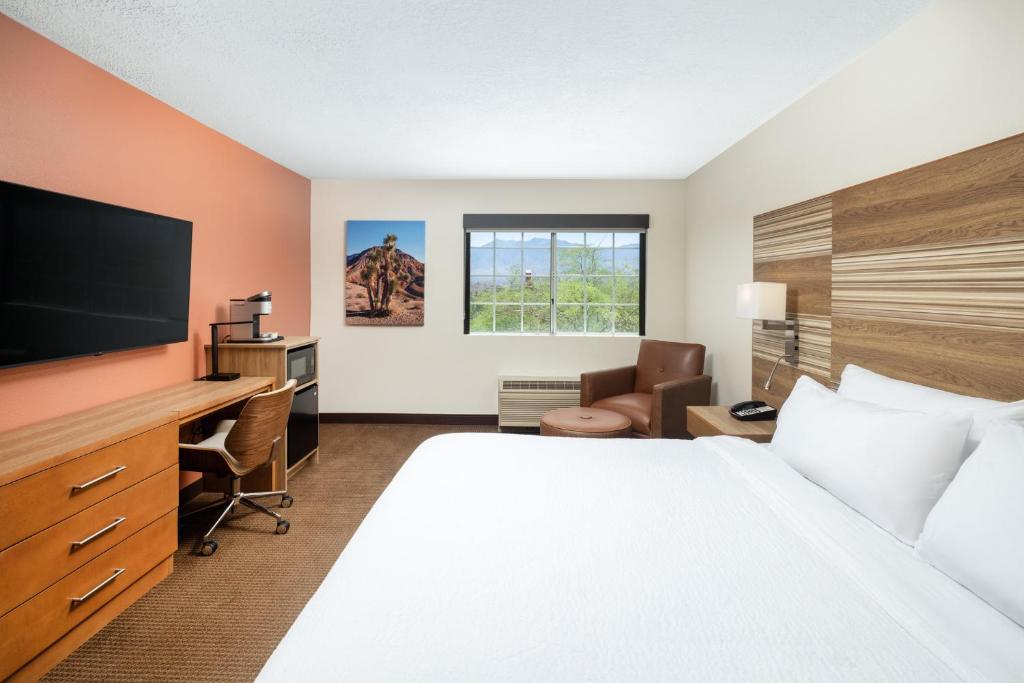 Holiday Inn Resort Mesquite by IHG photo