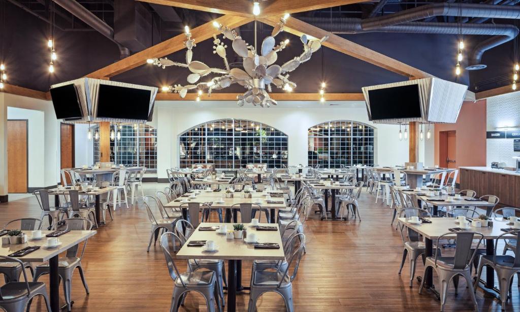 Holiday Inn Resort Mesquite by IHG photo