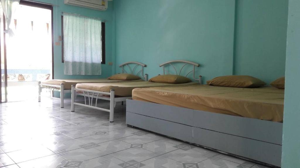 Rimtalay Resort Koh Si Chang - Apartment With Sea View