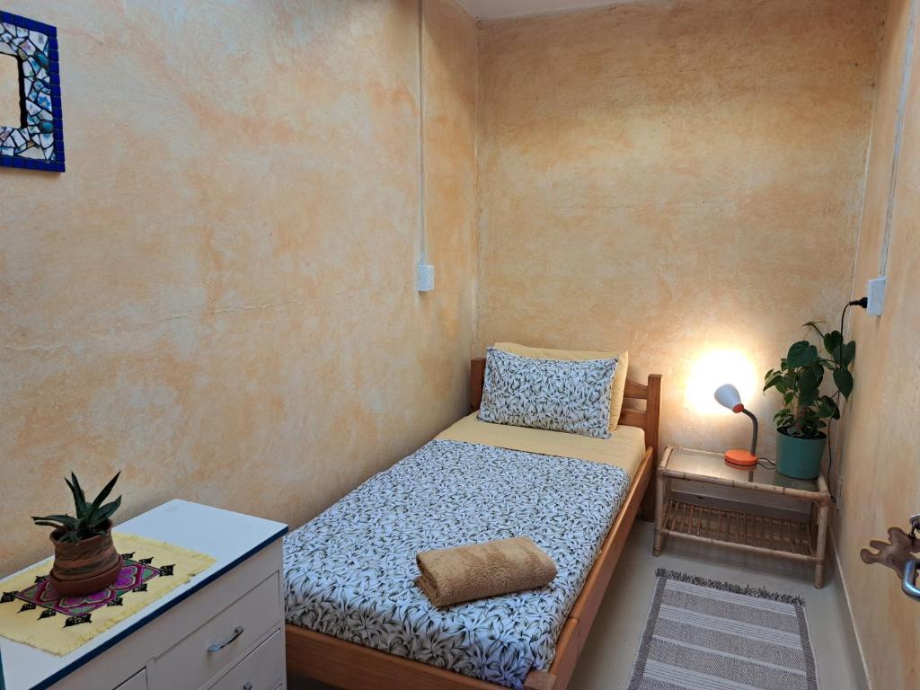Postel nebo postele na pokoji v ubytování The Cell Block Backpackers
