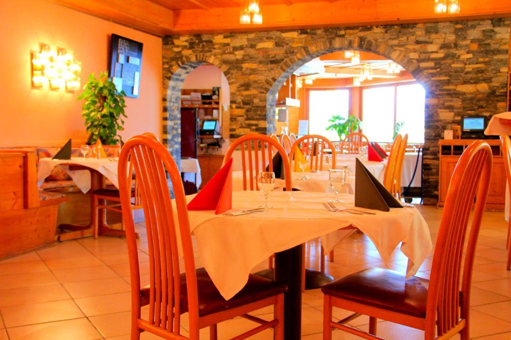 Posezení v ubytování Hôtel Les Bains d'Ovronnaz