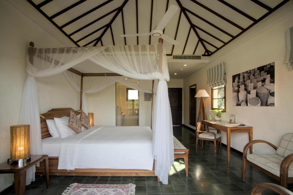 Phòng Deluxe Giường Đôi Nhìn Ra Vườn