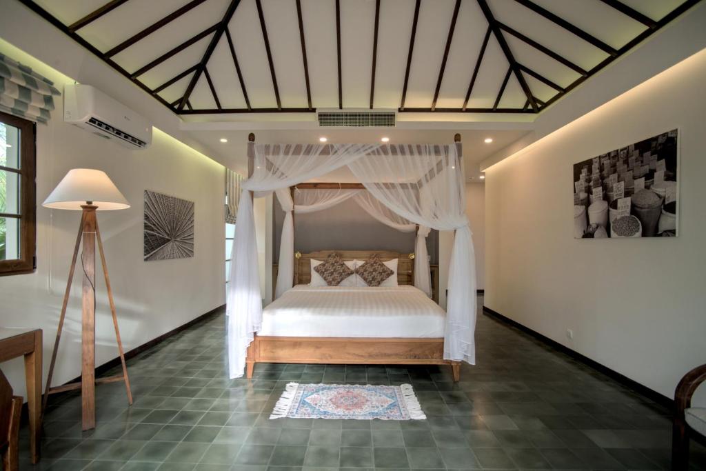 Phòng Deluxe Giường Đôi Nhìn Ra Vườn