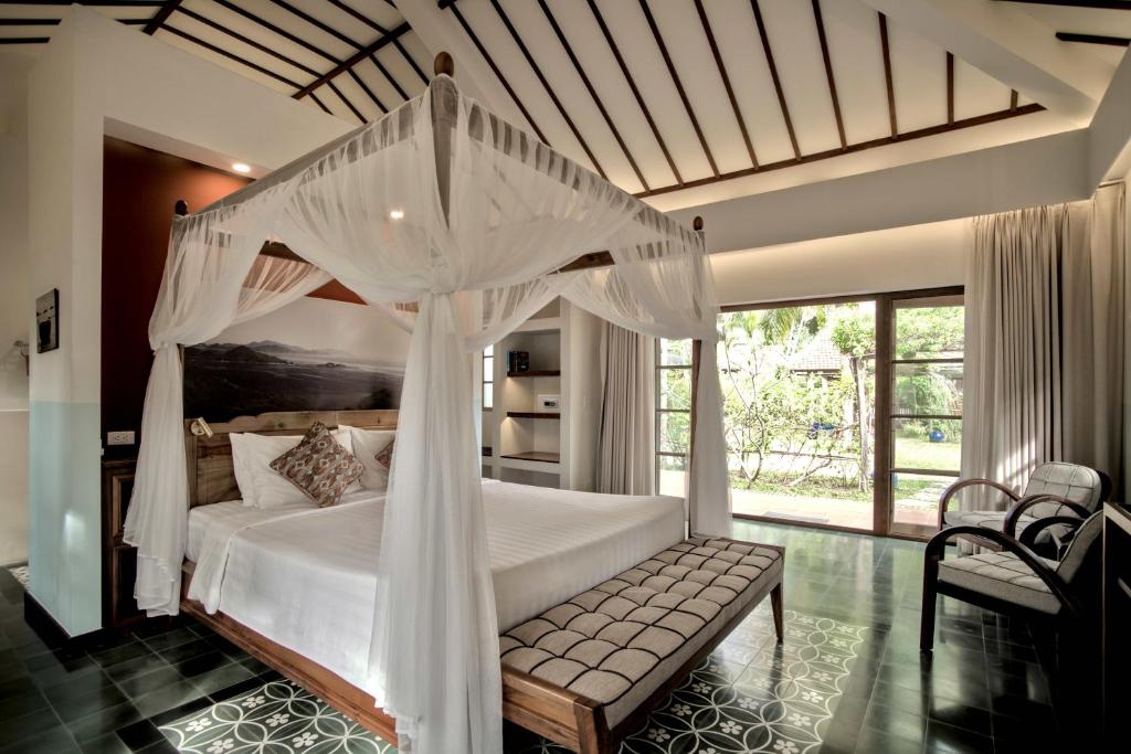 Phòng Deluxe Giường Đôi Nhìn Ra Vườn