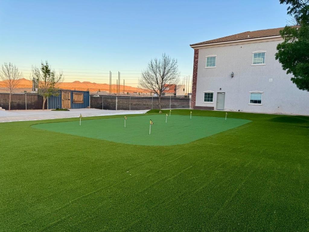 Golf v hostelu nebo okolí